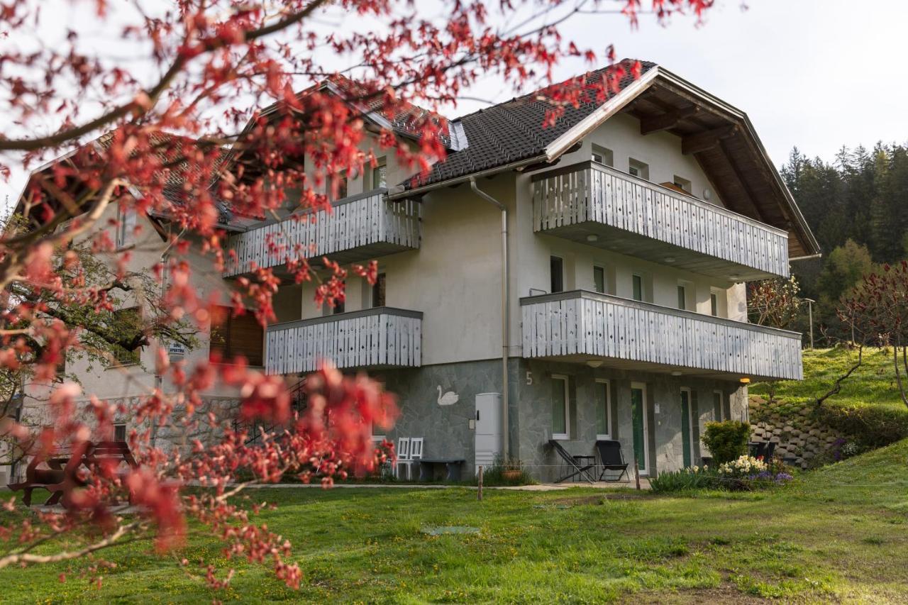 Lake House Sebanc Bled Bagian luar foto